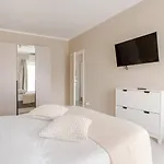 아파트 Dream House In Center! 고자노