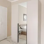 아파트 Dream House In Center! *