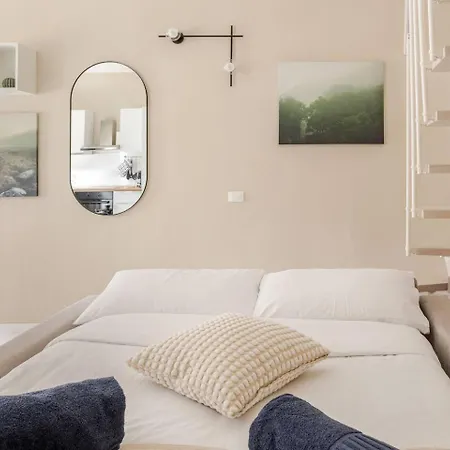 Dream House In Center!