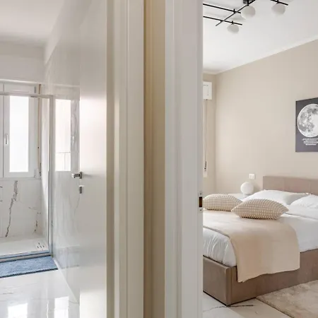 아파트 Dream House In Center! 고자노